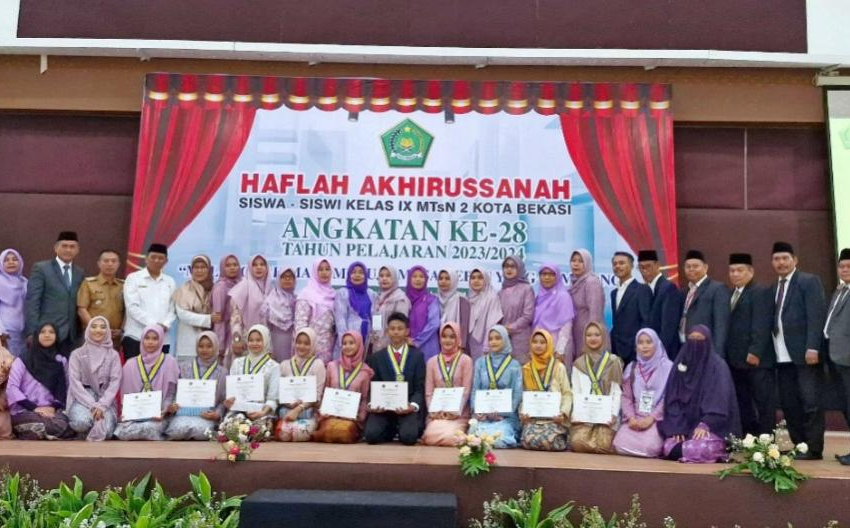 Haflah Akhirussanah Kelas IX MTs Negeri 2 Kota Bekasi Angkatan ke-28 Tahun Ajaran 2023-2024